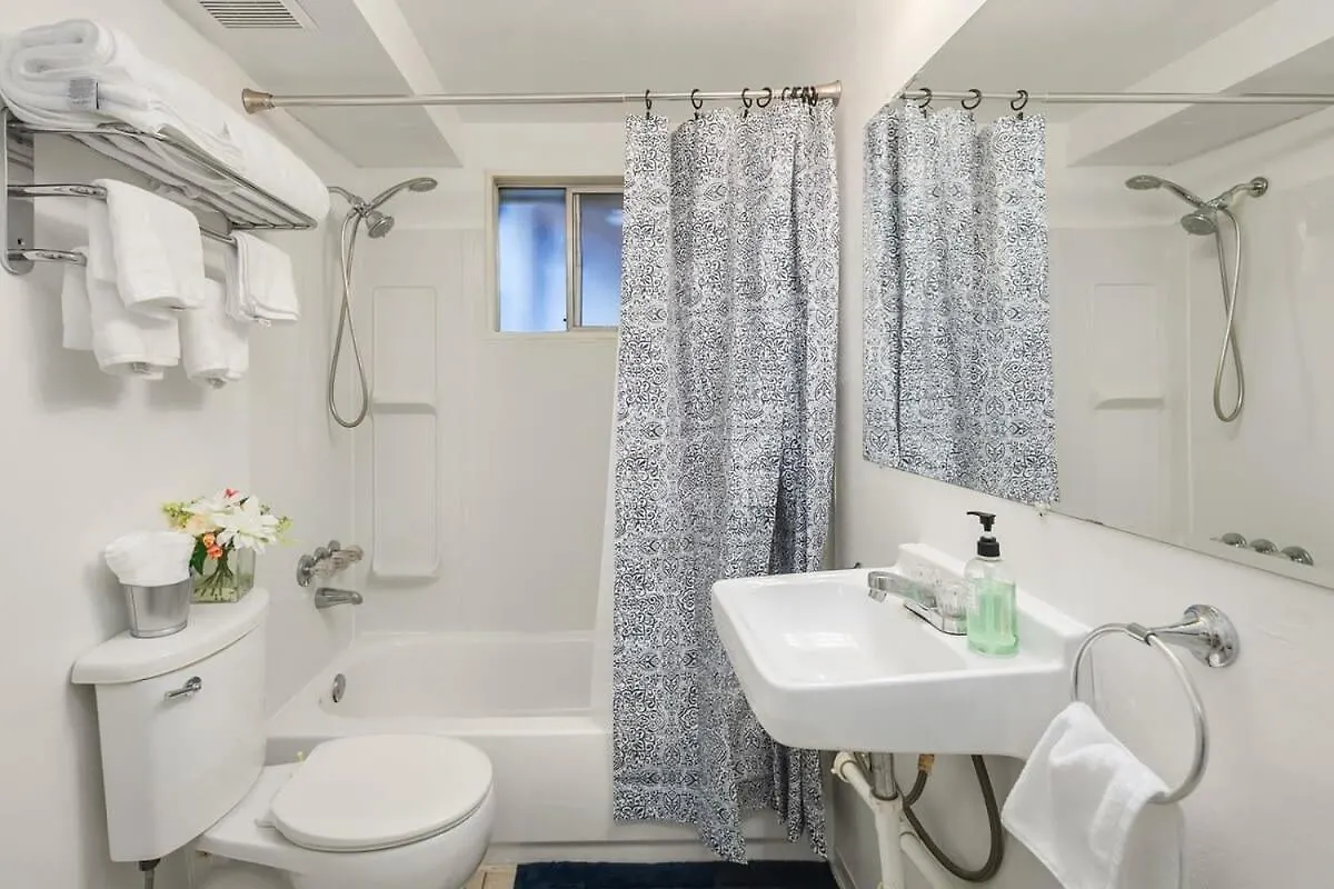 Cozy Getaway Yard House With Bbq - Uw - Children Hospital Villa Seattle 0*,