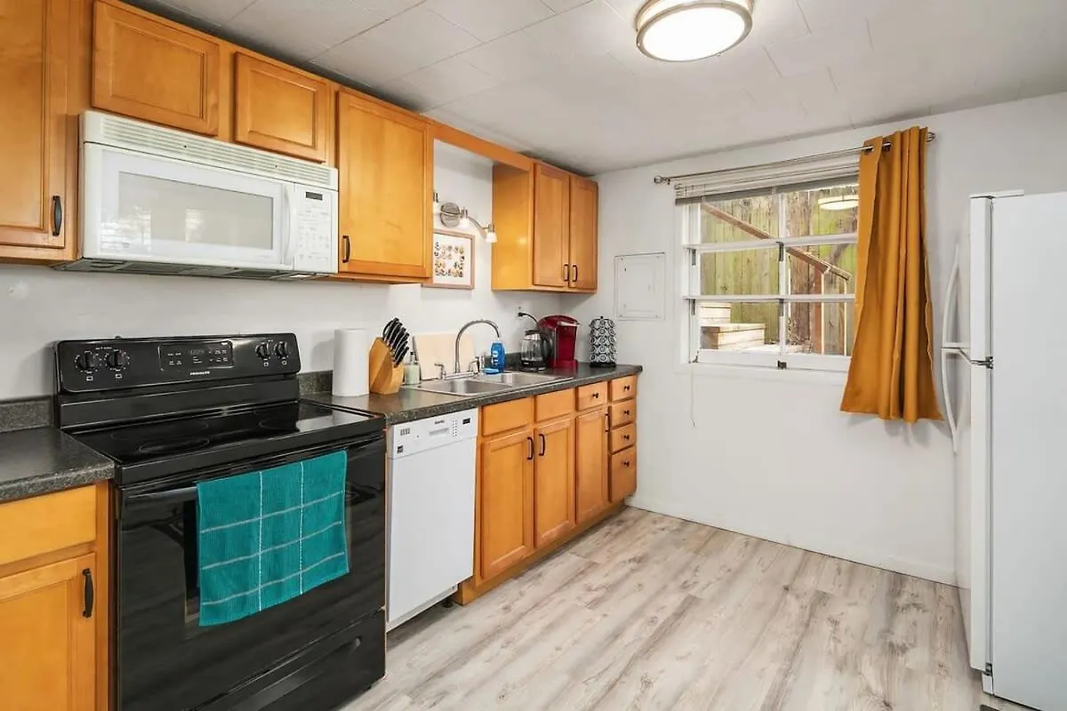 Holiday home Cozy Getaway Yard House With Bbq - Uw - Children Hospital Villa Seattle United States